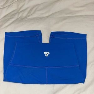Aritzia TnAction bike shorts
